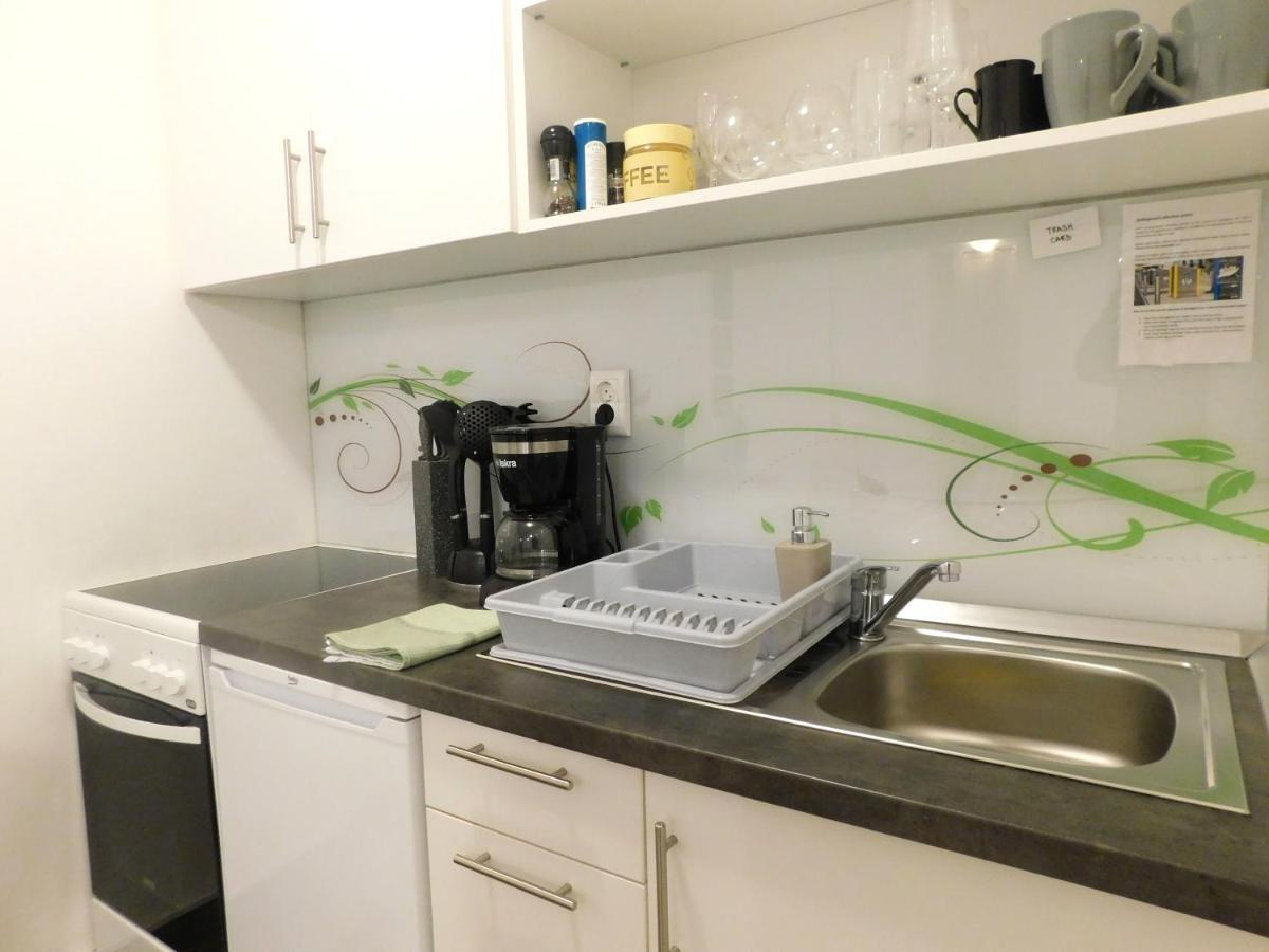 דירות לובליאנה Modern Center Studio Under The Castle - Free Parking מראה חיצוני תמונה